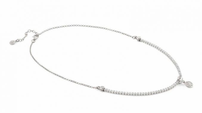 Halskette aus Silber: immer ein willkommenes Geschenk