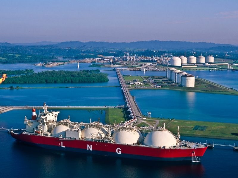 Energiedrehscheibe Wilhelmshaven: Erster Schritt für LNG für Deutschland - Anbindung an das Gas-Fernleitungsnetz