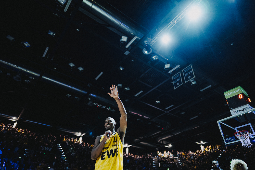 Stadt würdigt BasketsLegende Rickey Paulding HunteWeserNews.de