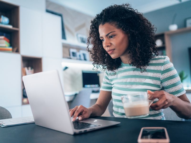 „Zwischen Home und Office“: Wie sich das Arbeiten der Zukunft gut regeln lässt