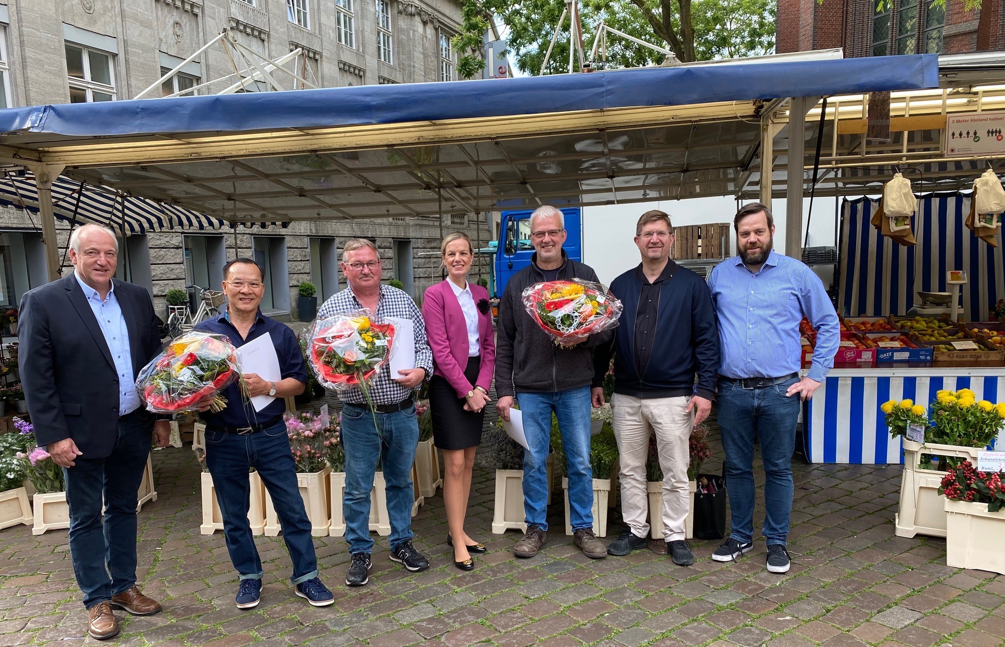 Dank für Treue: Langjährige Wochenmarktbeschicker geehrt