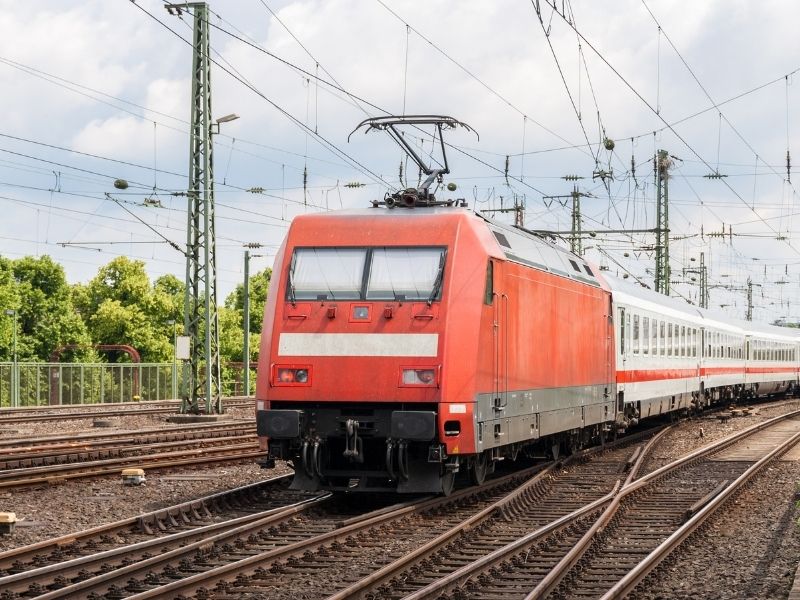 Mit dem 9-Euro-Ticket per IC nach Norddeich! Verkehrsministerium und Deutsche Bahn einigen sich