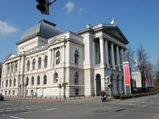 Kulturminister Björn Thümler bedauert den Wechsel von Christian Firmbach vom Oldenburgischen Staatstheater zum Badischen Staatstheater in Karlsruhe