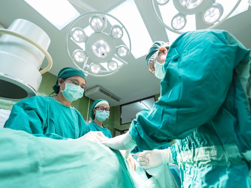 Krankenversicherungsrecht: Trend zu mehr ästhetischen Operationen