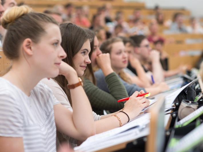 Noch keinen Studienplatz erhalten – was tun? Die Zentrale Studienberatung der Universität Bremen informiert