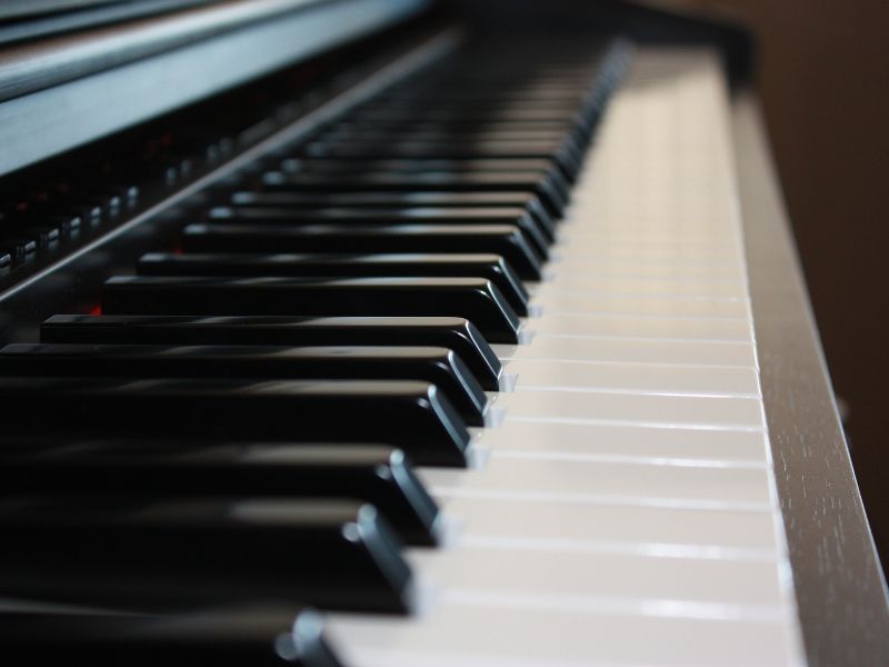CHRIS HOPKINS meets his PIANO FRIENDS feat. MARTIN SASSE(Köln)