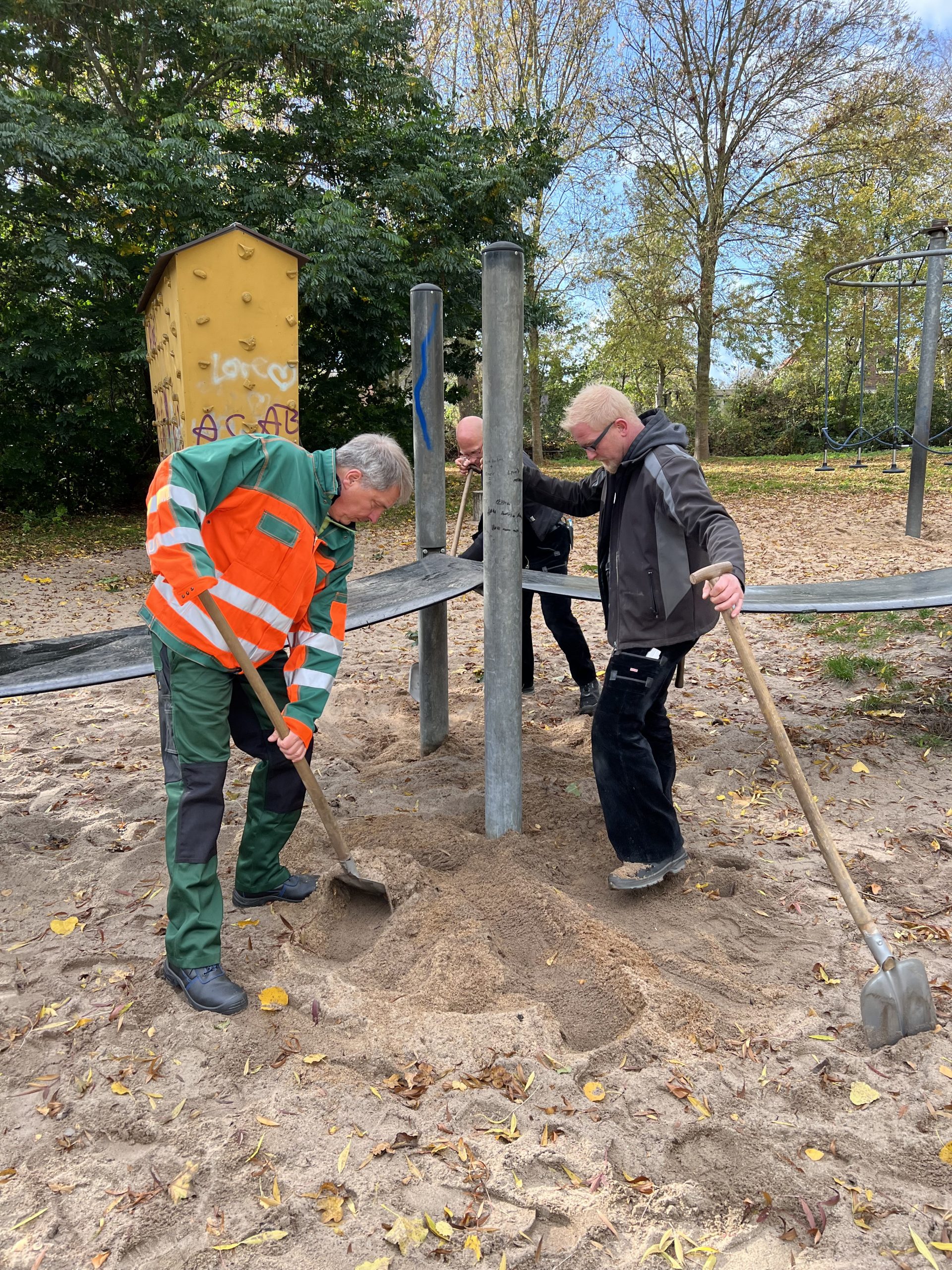 Wenn der Oberbürgermeister zum Rasenmähen vorbeikommt
