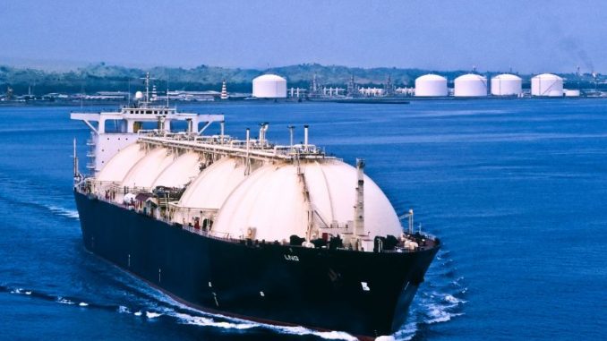 Erstes LNG-Schiff mit Fracking-Erdgas erreicht Wilhelmshaven