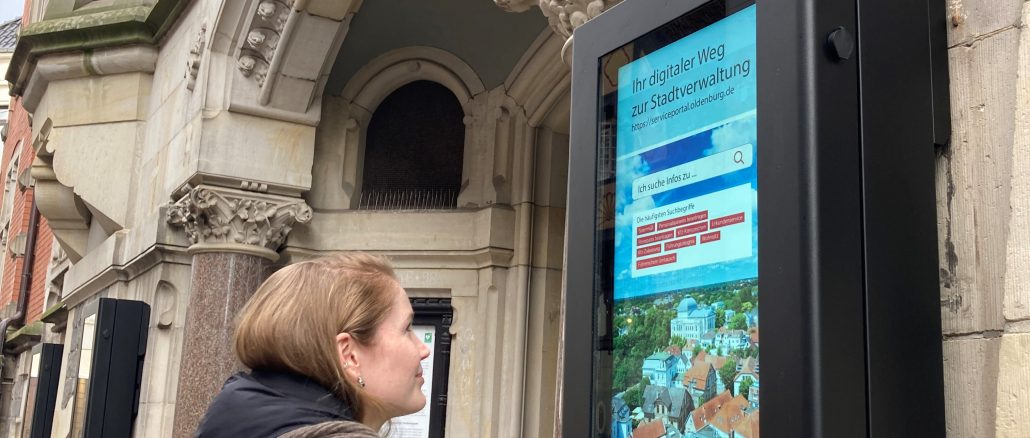 Immer up to date: Digitale Displays am Rathaus und Pferdemarkt