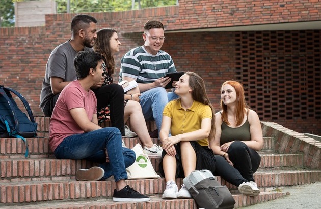 Hochschule Bremerhaven begrüßt neue Bachelor- und Masterstudierende