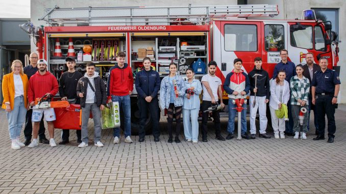 Einstieg in Arbeit bei der Feuerwehr: Pilotprojekt an BBS Wechloy