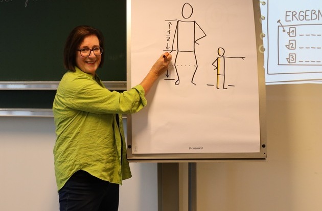 Visuelle Notizen: Studierende der Hochschule Bremerhaven erlernen gehirnfreundliche Sketchnote-Methode für effektiveres Studium