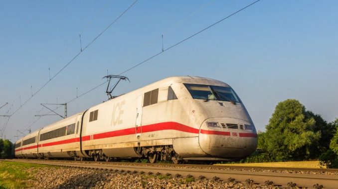 Endlich schneller mit der Bahn in der Bundeshauptstadt - West-Ost-Achse profitiert vom Fahrplanwechsel der Deutschen Bahn  