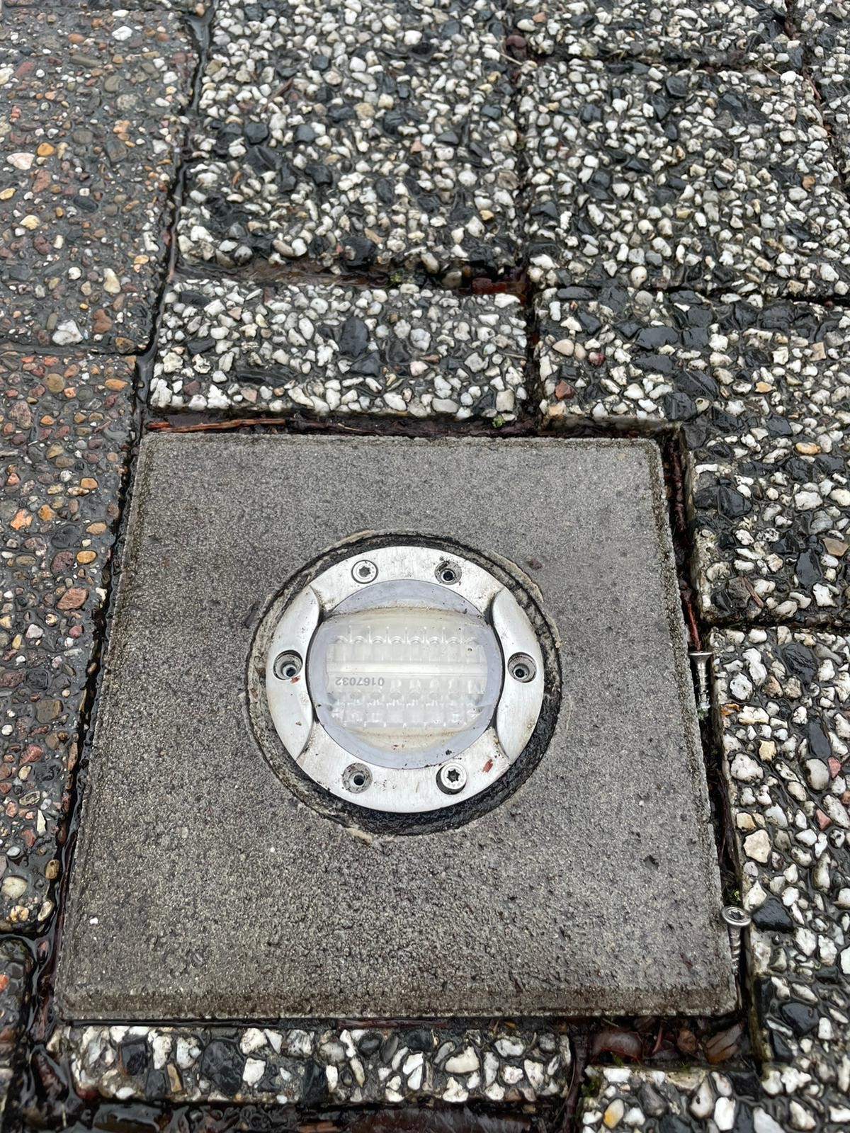 Vandalismus: Unbekannte bauen LED-Beleuchtung auf Ammerländer Heerstraße aus