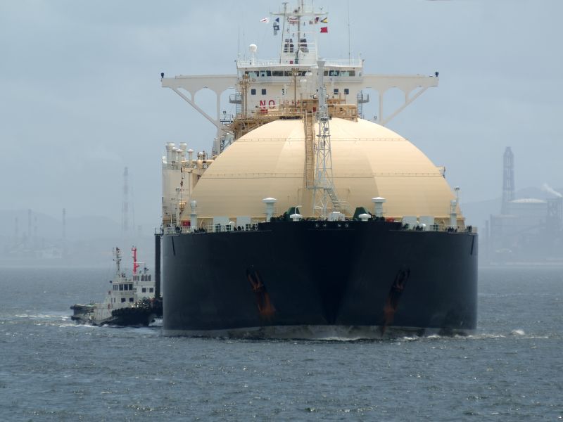 Zweites LNG-Terminal in Wilhelmshaven: NLWKN erteilt Planfeststellungsbeschluss zur Errichtung des FSRU-Anlegers