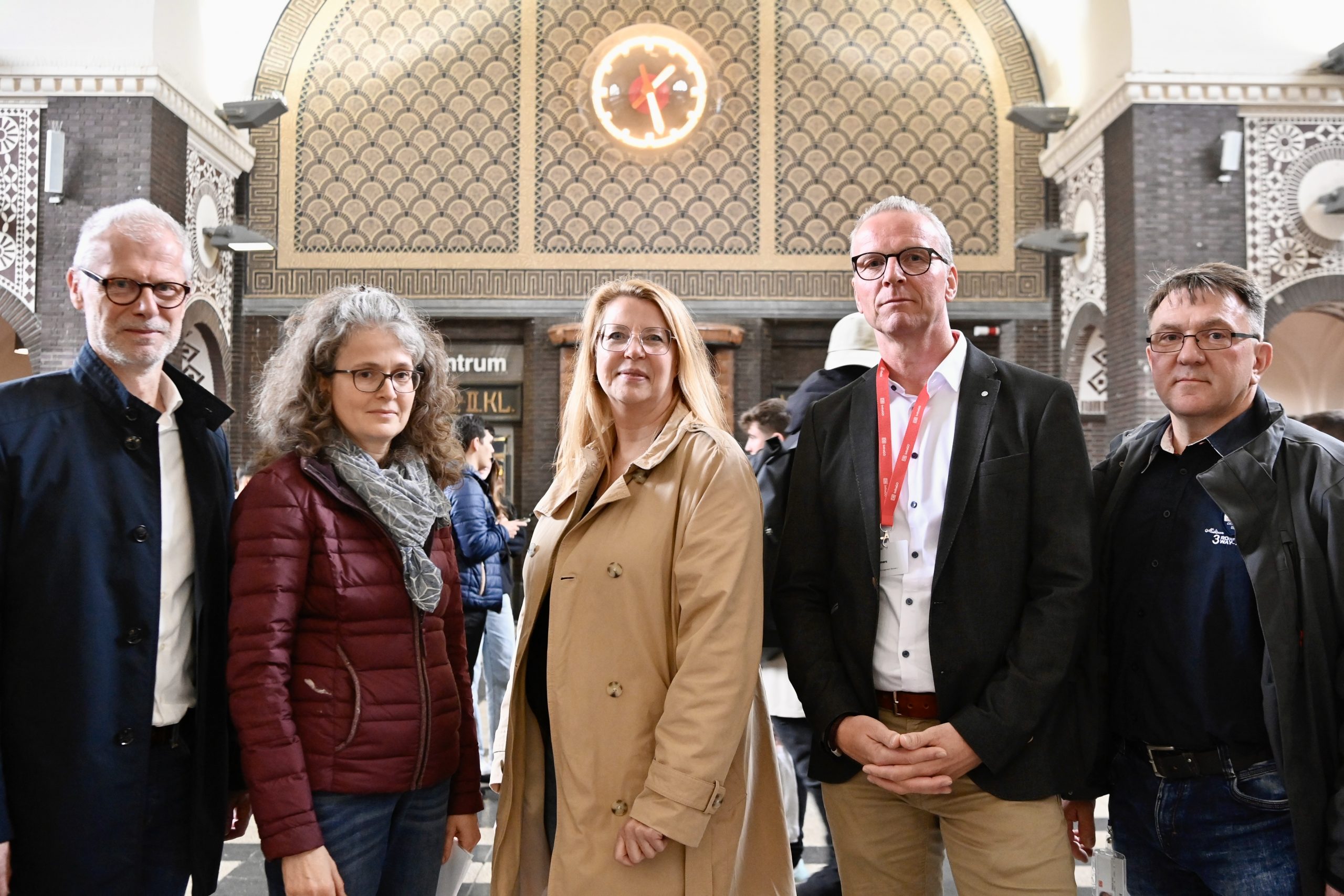 Wiederherstellung historischer Elemente im Bahnhof Oldenburg geht voran