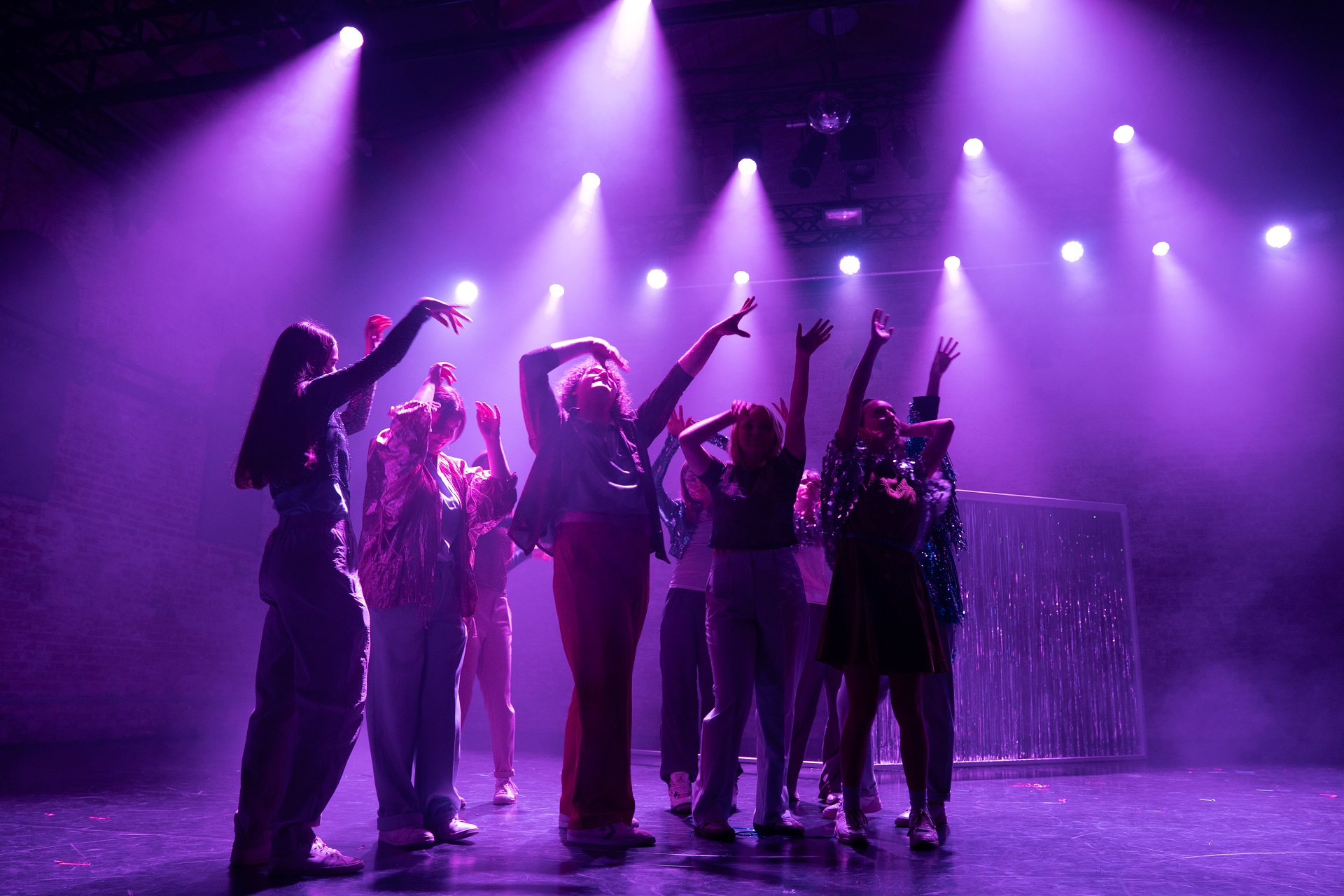 Jugendclubs des Staatstheaters feiern Premiere