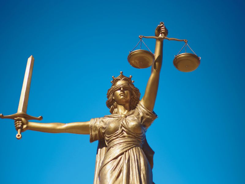 Zwischen Detektiveinsatz und Datenschutz – Anspruch auf Offenlegung eines Detektivberichts nach geheimer Observation durch die Versicherung?