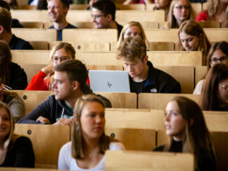 Neben der Schule an die Uni: Frühstudium an der Universität Oldenburg