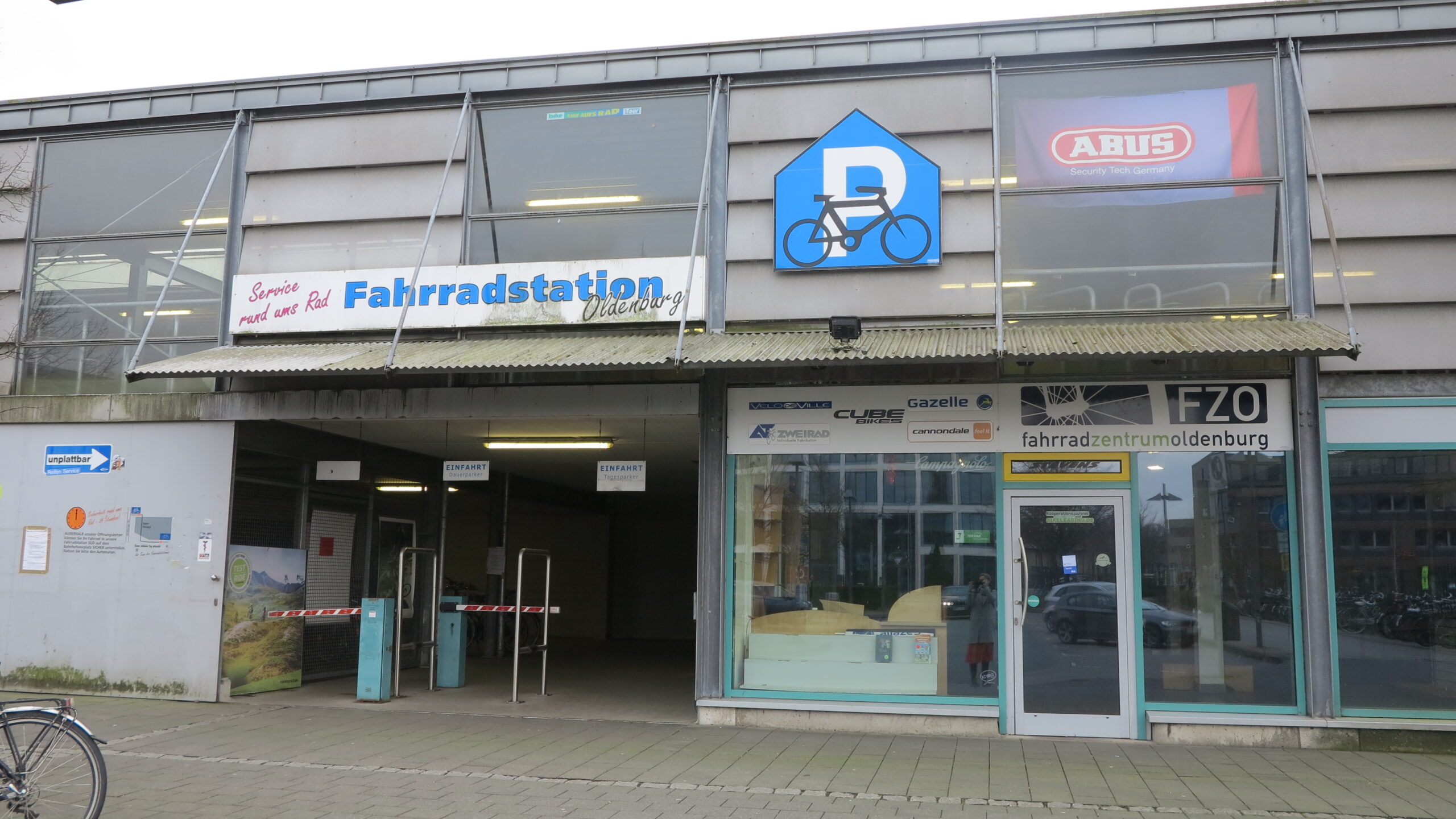 Fahrradstation Nord wird übergangsweise zur Reparaturwerkstatt