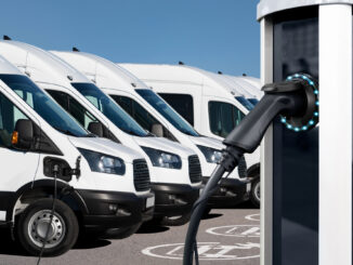 Zwischen Steckdose und Steuererleichterung: Wie Elektromobilität den Mittelstand erreicht