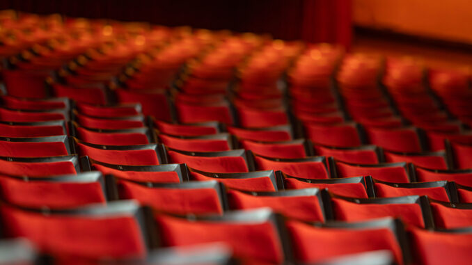 "Ich möchte Ihnen das ganze Zimmer mit Ananas anfüllen"