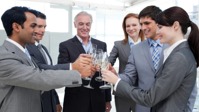 So nutzen Unternehmen ihr Firmenjubiläum für erfolgreiches Employer Branding und Kundenbindung